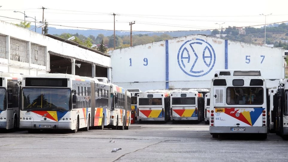 Σήμα κινδύνου εκπέμπουν οι οδηγοί του ΟΑΣΘ – «Οι πρόσφυγες δεν πλένονται λόγω κουλτούρας, φοβόμαστε ασθένειες»